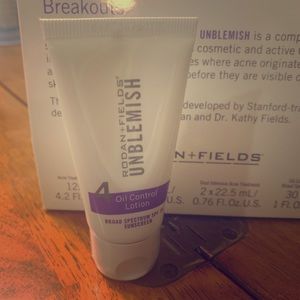 Unblemish oil control lotion - step 4